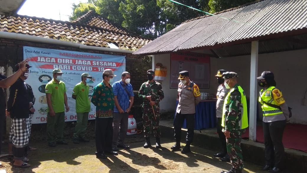 podiumnews.com-Dandim-Kapolres Bangli Cek Kesiapan Posko Desa Tangguh Dewata